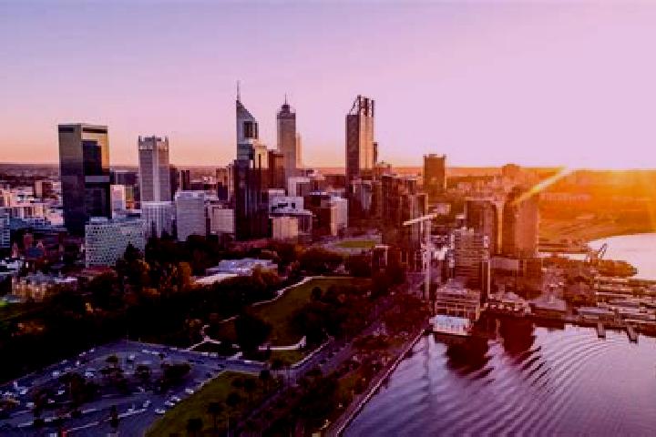 Aria, 25 — Escort in Perth, Canada