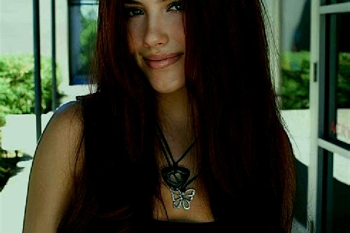 Aria, 26, a auburn dark-eyed caucasian companion based in Clarkson. Offering CIM, Domination, GFE, Striptease. Available for incall and outcall, overnight bo...