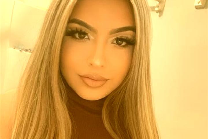 Aria, 26, a blonde amber-eyed latina companion based in Coyona. Offering Couples, Domination, OWO, Overnight. Available for incall and outcall, day and eveni...