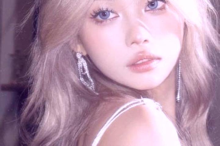 Aria, 26, a blonde grey-eyed asian companion based in Barqay. Offering Tantra, A-Level, 69. Available for incall and outcall, overnight bookings available.