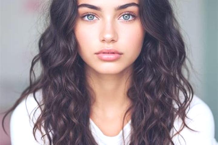 Aria, 26, a brunette brown-eyed mediterranean companion based in Liesfeld. Offering OWO, GFE. Available for incall and outcall, overnight bookings available.