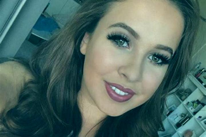 Aria, 26, a brunette grey-eyed caucasian companion based in Joudreville. Offering Prostate Massage, Erotic Massage, Duos, Deep French Kissing. Available for ...