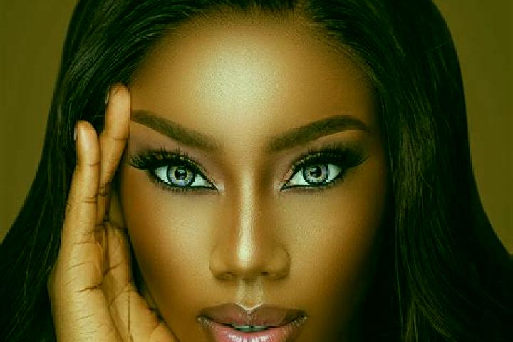 Aria, 26, a red blue-eyed ebony companion based in Noorvik. Offering BDSM, Striptease, Domination, Dinner Date. Available for incall and outcall, day and eve...