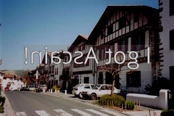 Aria, 26 — Escort in Ascain, France