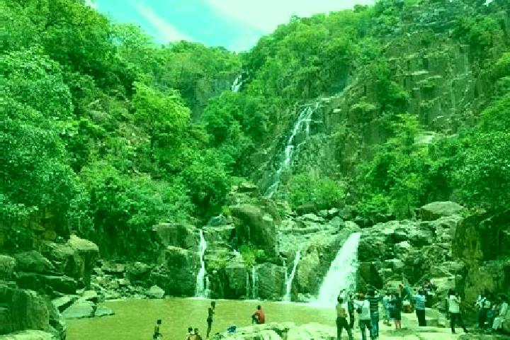 Aria, 26 — Escort in Latehar, India