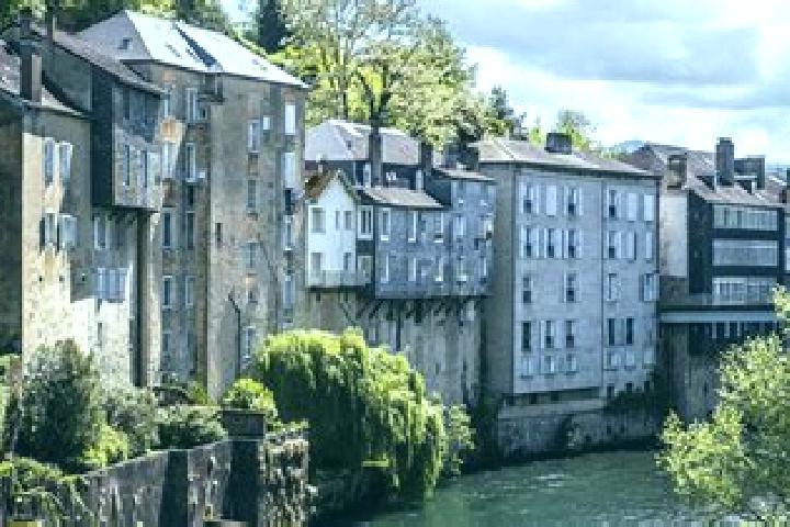 Aria, 26 — Escort in Oloron-Sainte-Marie, France