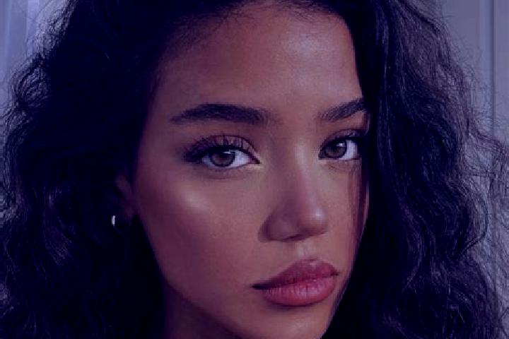 Aria, 27, a black brown-eyed european companion based in Kafr Dan. Offering Fetish, Girlfriend Experience, Couples, BDSM, Duos. Available for incall and outc...