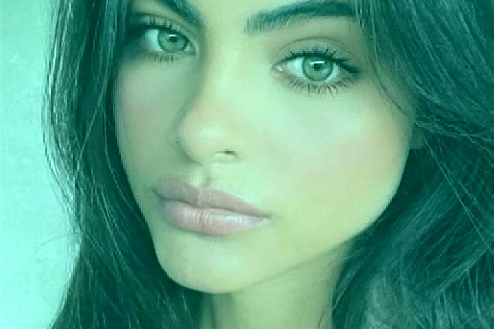 Aria, 27, a black grey-eyed indian companion based in Cornubia. Offering Roleplay, Erotic Massage, CIM. Available for incall and outcall, overnight bookings ...