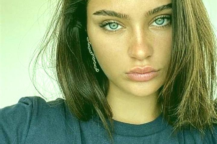 Aria, 27, a brunette blue-eyed indian companion based in Stora Melloesa. Offering Prostate Massage, Erotic Massage, CIM, BDSM, 69. Available for incall and o...