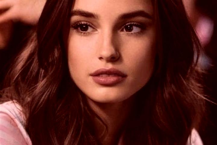 Aria, 27, a brunette brown-eyed slavic companion based in Hartpury. Offering Striptease, 69, Travel Companion. Available for incall and outcall, overnight bo...