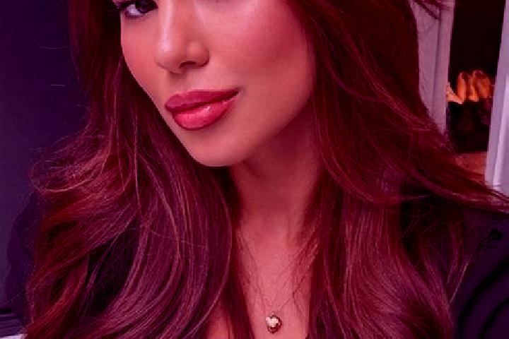 Aria, 27, a chestnut brown-eyed latina companion based in Estepa de San Juan. Offering Roleplay, A-Level, Duos, Erotic Massage. Available for incall and outc...