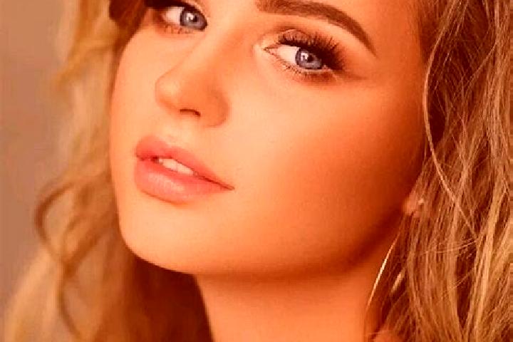 Aria, 27, a dark blonde blue-eyed middle eastern companion based in Jitai. Offering Deep French Kissing, CIM, 69, Fetish. Available for incall and outcall, d...