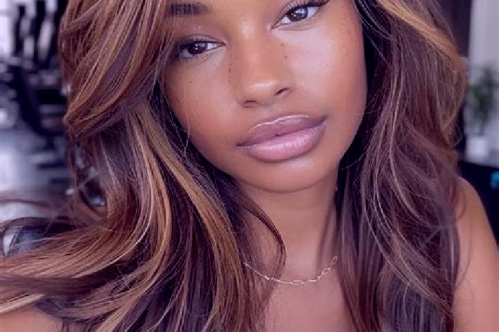 Aria, 27, a dark blonde brown-eyed caucasian companion based in Roeykkae. Offering Dinner Date, Girlfriend Experience, Tantra, Fetish, Domination. Available ...