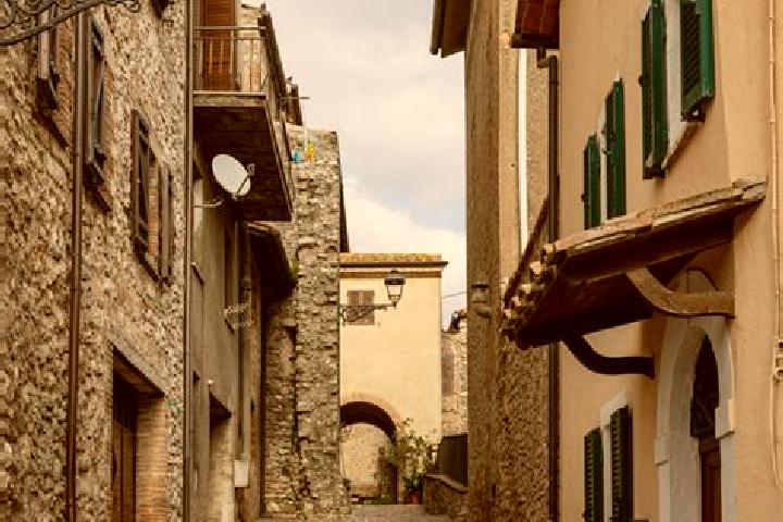 Aria, 27 — Escort in Avigliano Umbro, Italy