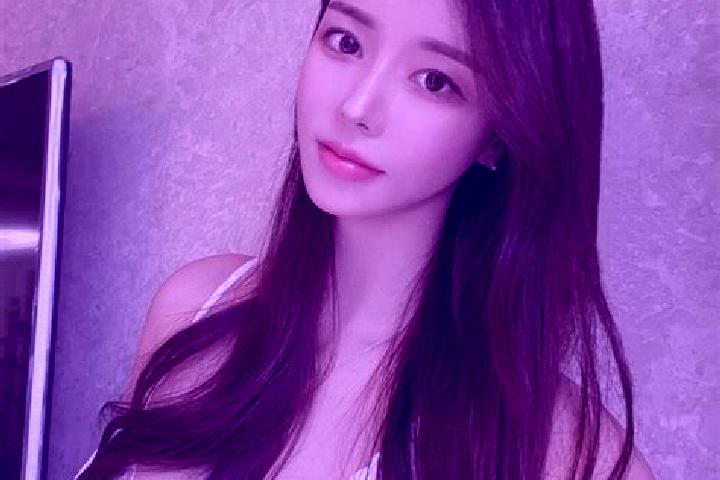Aria, 27 — Escort in Kezileboyi, China