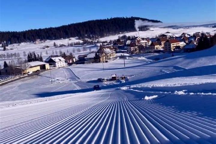 Aria, 27 — Escort in La Brevine, Switzerland