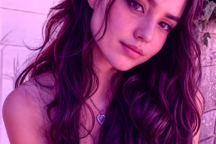 Aria, 28, a auburn hazel-eyed middle eastern companion based in Pingshu. Offering Party Girl, Roleplay, OWO, Tantra. Available for incall and outcall, day an...