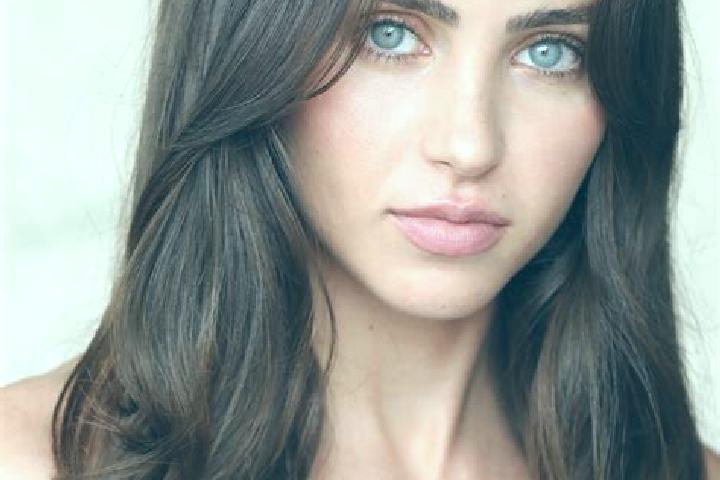 Aria, 28, a brunette blue-eyed indian companion based in Polovragi. Offering Prostate Massage, A-Level, OWO, Massage, Dinner Date. Available for incall and o...