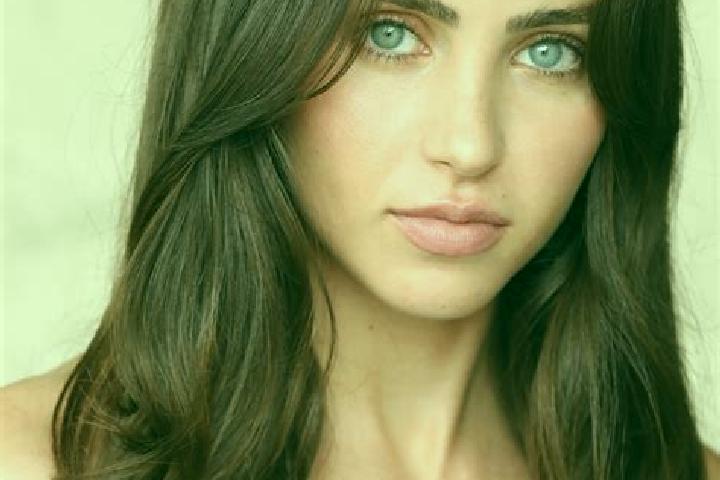Aria, 28, a brunette brown-eyed latina companion based in Cap-aux-Meules. Offering A-Level, Dinner Date, Fetish. Available for incall and outcall, day and ev...