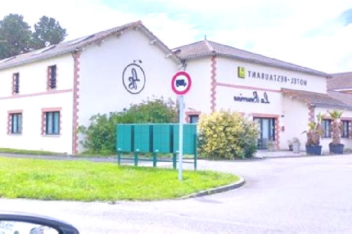 Aria, 28 — Escort in Les Moutiers-en-Retz, France