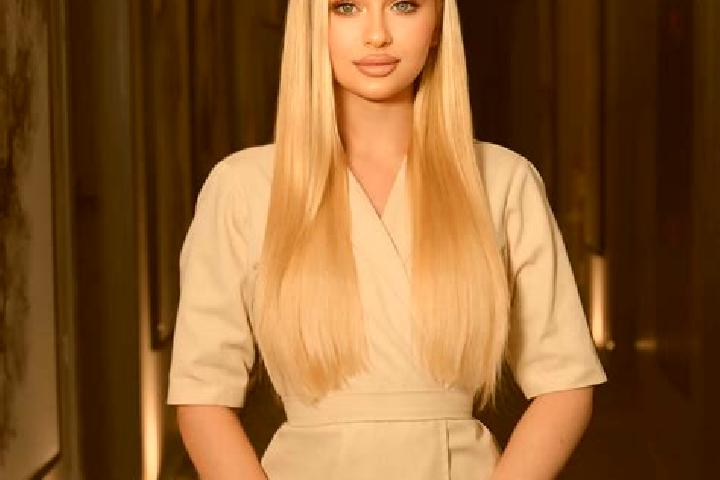 Aria, 29, a blonde brown-eyed mediterranean companion based in Owani. Offering Tantra, Erotic Massage, OWO. Available for incall and outcall, overnight booki...