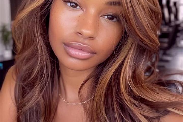 Aria, 29, a dark blonde brown-eyed mixed companion based in Santiago Tezontlale. Offering Roleplay, Dinner Date, Domination, Striptease, Deep French Kissing....