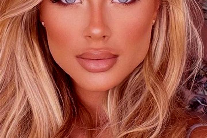 Aria, 29, a dark blonde hazel-eyed latina companion based in Cieplowody. Offering 69, Erotic Massage, A-Level. Available for incall and outcall, day and even...
