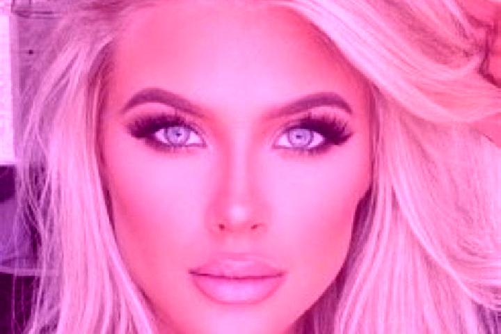 Aria, 29, a platinum blonde amber-eyed indian companion based in Tofol. Offering Prostate Massage, Tantra, CIM. Available for incall and outcall, day and eve...