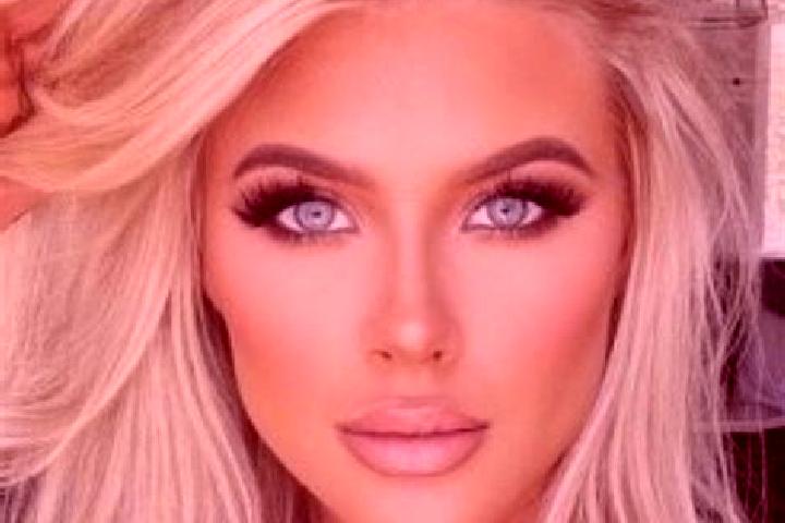 Aria, 29, a platinum blonde hazel-eyed middle eastern companion based in Booie. Offering CIM, 69, Tantra. Available for incall and outcall, day and evening d...