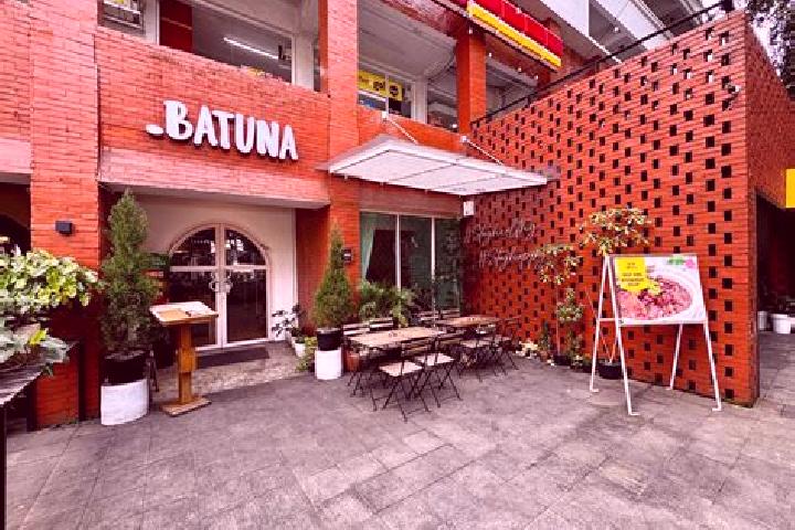 Aria, 29 — Escort in Batuna Satu, Indonesia