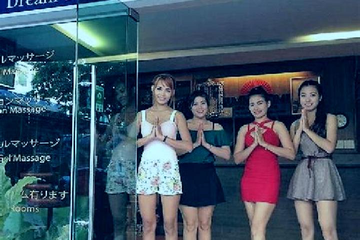 Aria, 30, a blonde grey-eyed latina companion based in Khor Angar. Offering Erotic Massage, 69, Girlfriend Experience. Available for incall and outcall, over...