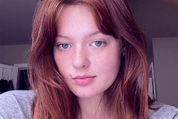 Aria, 30, a red dark-eyed caucasian companion based in Malaudh. Offering CIM, Overnight, GFE, Prostate Massage. Available for incall and outcall, day and eve...