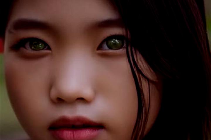 Aria, 30, a red green-eyed asian companion based in Prnjavor. Offering 69, BDSM, Massage, Overnight. Available for incall and outcall, day and evening dates.