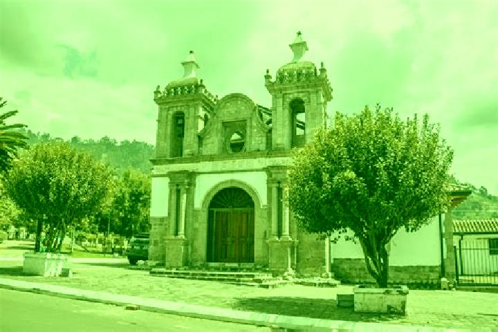 Aria, 30 — Escort in San Bartolome de Pinllo, Ecuador