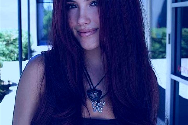 Aria, 31, a auburn brown-eyed middle eastern companion based in Hulianka. Offering Roleplay, GFE, Girlfriend Experience. Available for incall and outcall, da...