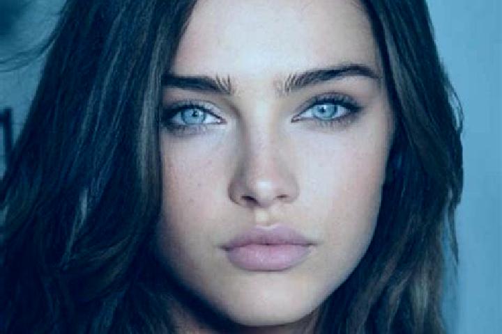 Aria, 31, a brunette amber-eyed indian companion based in Ster Giyan. Offering Striptease, BDSM, Girlfriend Experience. Available for incall and outcall, day...