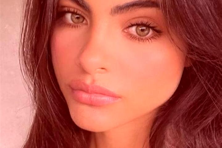 Aria, 31, a brunette dark-eyed middle eastern companion based in Mangalme. Offering Erotic Massage, CIM, Domination, Overnight, Massage. Available for incall...