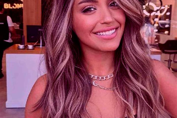 Aria, 31, a dark blonde brown-eyed indian companion based in Margarita. Offering OWO, 69, GFE. Available for incall and outcall, overnight bookings available.