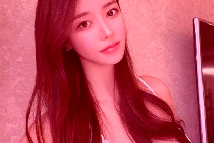 Aria, 31 — Escort in Qinggou, China