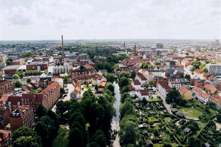 Aria, 32 — Escort in Birkende, Denmark