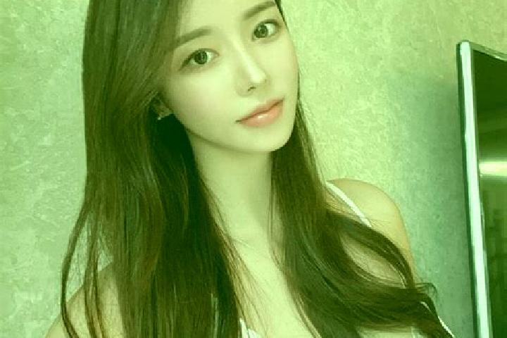 Aria, 32 — Escort in Loujiadian, China