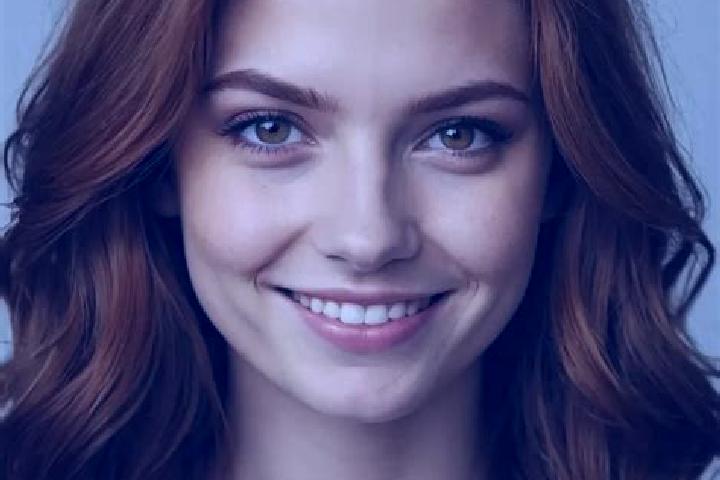 Aria, 33, a auburn hazel-eyed european companion based in Mutuali. Offering Couples, Roleplay. Available for incall and outcall, day and evening dates.