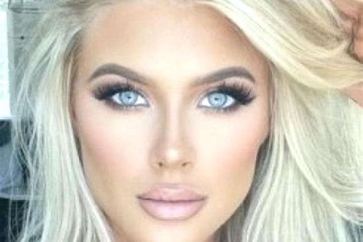 Aria, 33, a platinum blonde hazel-eyed ebony companion based in Fairmead. Offering GFE, Prostate Massage, Couples. Available for incall and outcall, overnigh...