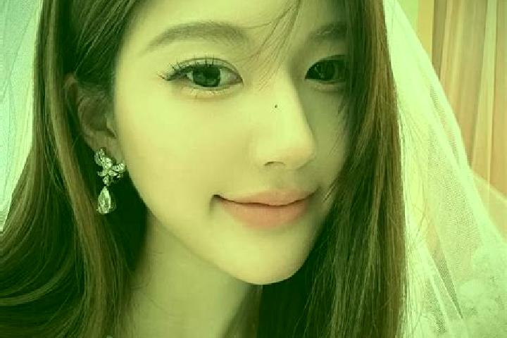 Aria, 33 — Escort in Lushi, China