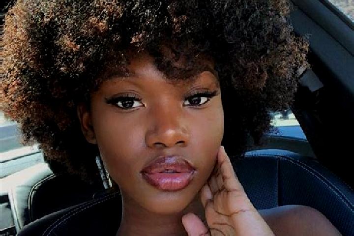 Aria, 34, a black dark-eyed ebony companion based in Lanov. Offering OWO, Deep French Kissing, Duos, Roleplay, CIM. Available for incall and outcall, overnig...