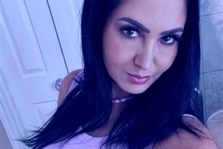 Aria, 34, a chestnut hazel-eyed mediterranean companion based in Kanoua. Offering OWO, Dinner Date, A-Level, Tantra, Deep French Kissing. Available for incal...