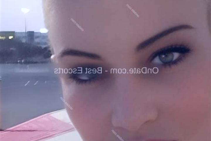 Aria, 34 — Escort in Staples, United States
