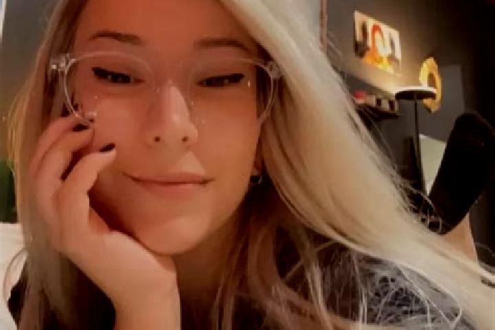 Aria, 35, a blonde grey-eyed mixed companion based in Jonesboro. Offering Duos, Party Girl, A-Level, Striptease, Domination. Available for incall and outcall...