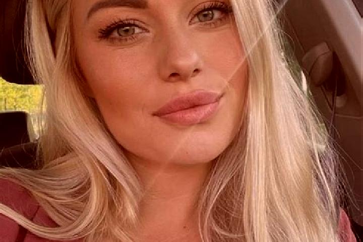 Aria, 35, a blonde hazel-eyed caucasian companion based in Southwold. Offering Erotic Massage, Massage, Dinner Date, Duos. Available for incall and outcall, ...