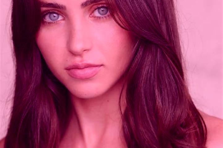 Aria, 35, a brunette dark-eyed middle eastern companion based in Cirauqui. Offering Dinner Date, Fetish, Massage. Available for incall and outcall, overnight...